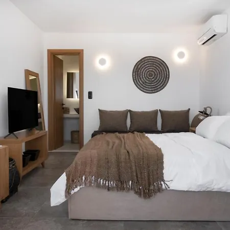 Saint L Heated Pool Sunset Villa- Three Bedrooms Villa Psarrou