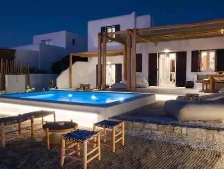 Saint L Heated Pool Sunset Villa- Three Bedrooms וילה *