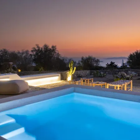 Saint L Heated Pool Sunset Villa- Three Bedrooms וילה